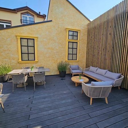 Santa Villa & Restaurant 斯雷姆斯卡米特罗维察 外观 照片